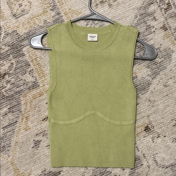 Abercrombie & Fitch Green Tank Top - Picture 1 of 1